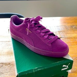 Brand new never been worn purple suede Pumas.